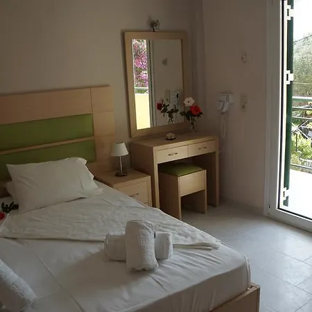 Angela Apartament Kávos