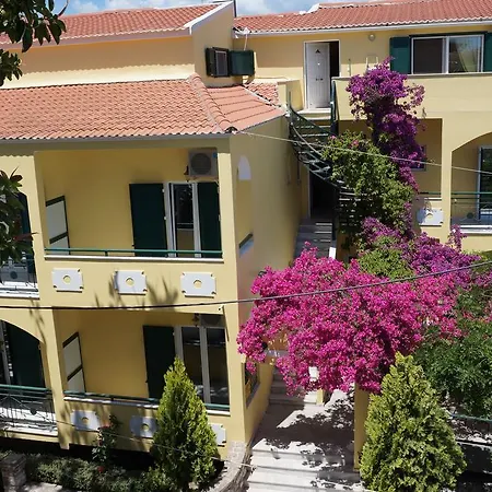 Angela Apartment Kavos